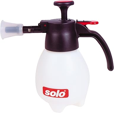 Solo 418 One-Hand Pressure Sprayer with Ergonomic Grip for Gardening, Fertilizing, Cleaning & General Use Spraying, 1 Liter