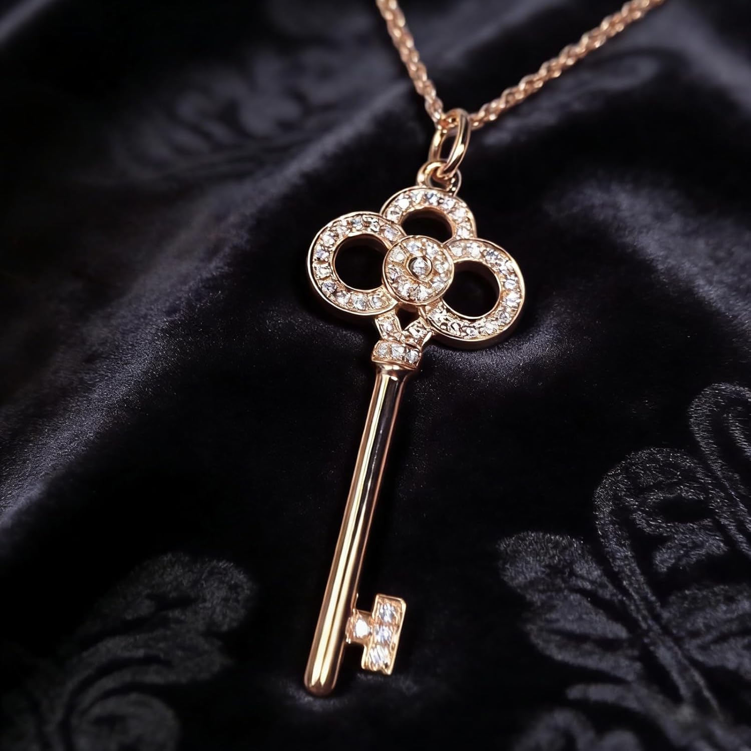 ivoler 18K Gold Designer Vintage Key Pendant Necklace, Timeless Luxury-Inspired Jewelry for Women, Perfect for Everyday Wear & Special Occasions - Image 6