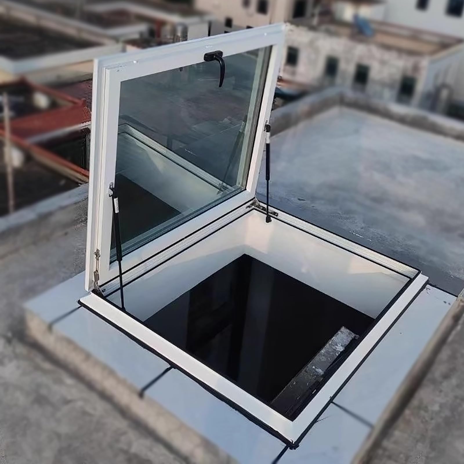 Trampa de ventilación de doble capa personalizable para techos inclinados/planos, ideal para áticos y techos, mejora el flujo de aire y reduce la acumulación de humedad