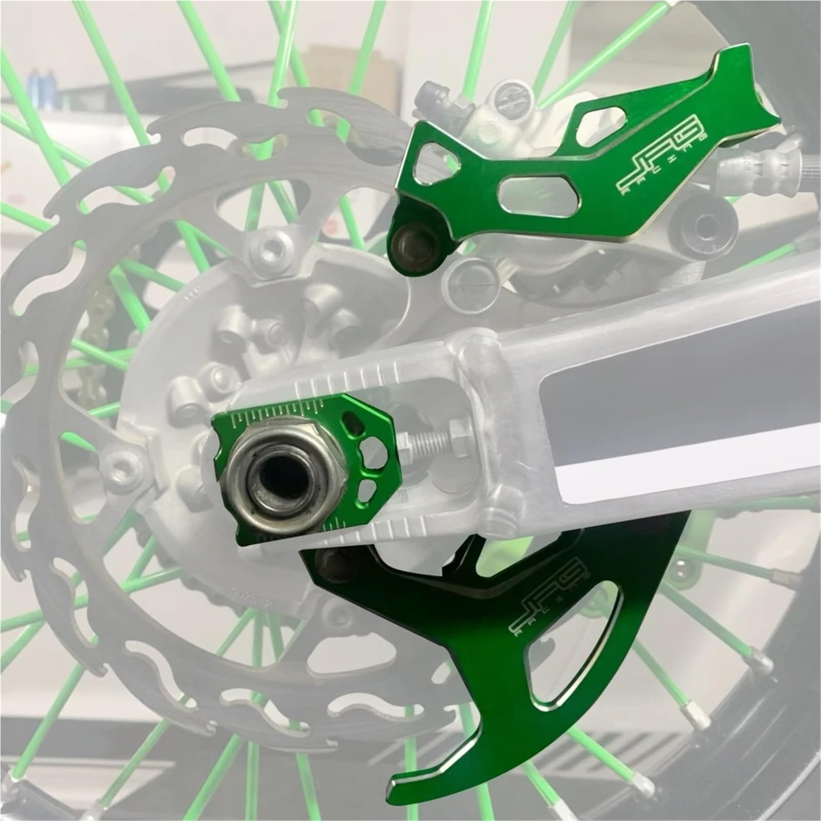 Osłona ochronna hamulca tarczowego Pasuje do Kawasaki KX250F KX450F KX450 KLX450R KXF 250 450 KX 250F 450F 2004-2018 Osłona zacisku tylnej tarczy hamulcowej(SET1)