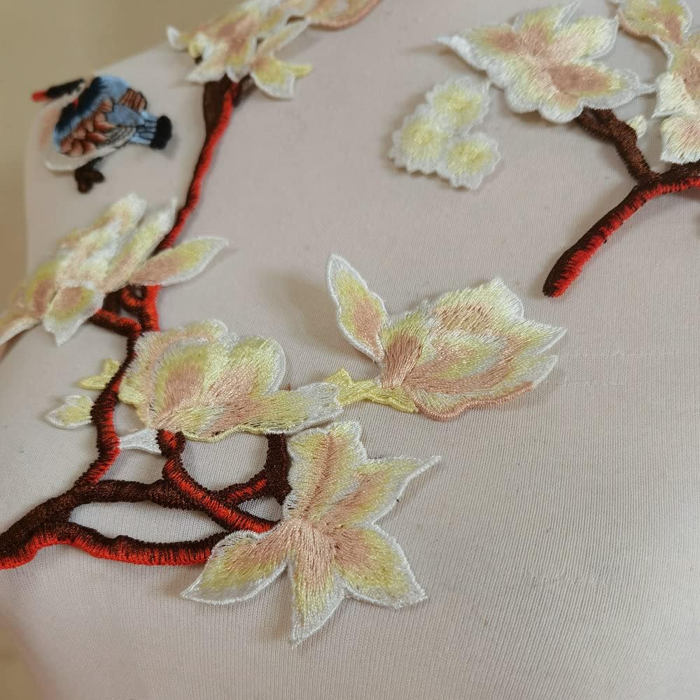4pcs/ Set Flowers Embroidered Patch Sticker for Clothing Jacket Jeans Lace Applique DIY Clothes Decorations Fabric Patches (Apricot/Pink)