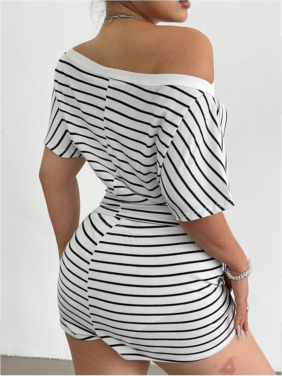 WDIRARA Women's Plus Size 2 Piece Set Striped Off the Shoulder Tee Shorts Outfits Going Out Set - Image 2