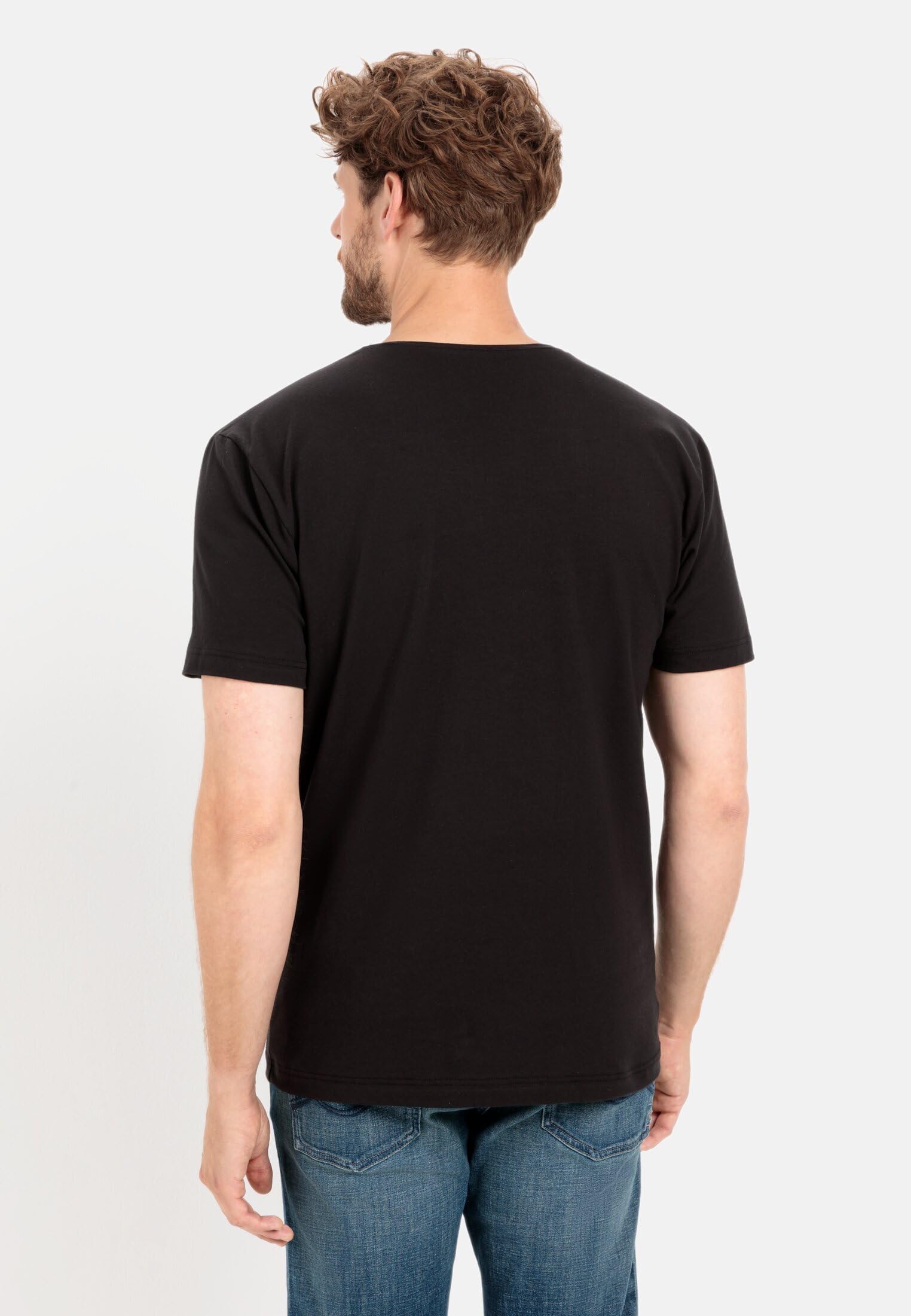 camel active Herren Unterziehshirt im 3-er Pack | Unterhemden mit V-Neck aus einem hochwertigen Baumwollmix mit Elasthan in weiß und schwarz