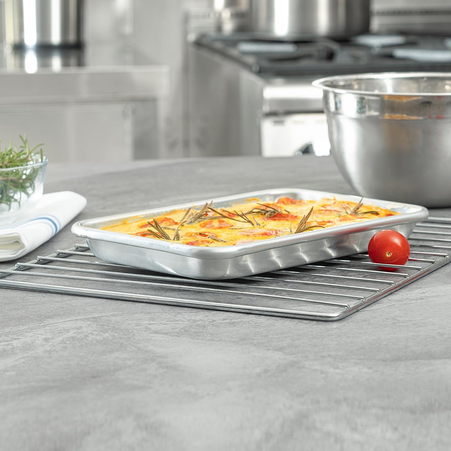 Restaurantware 1/8 Size Baking Sheet Pan 1 Count 6.5 x 9.5 Inches Silver Small Aluminum Sheet Pan, Wire Rim Baking Tray, Commercial Baking Pan for Small Batches