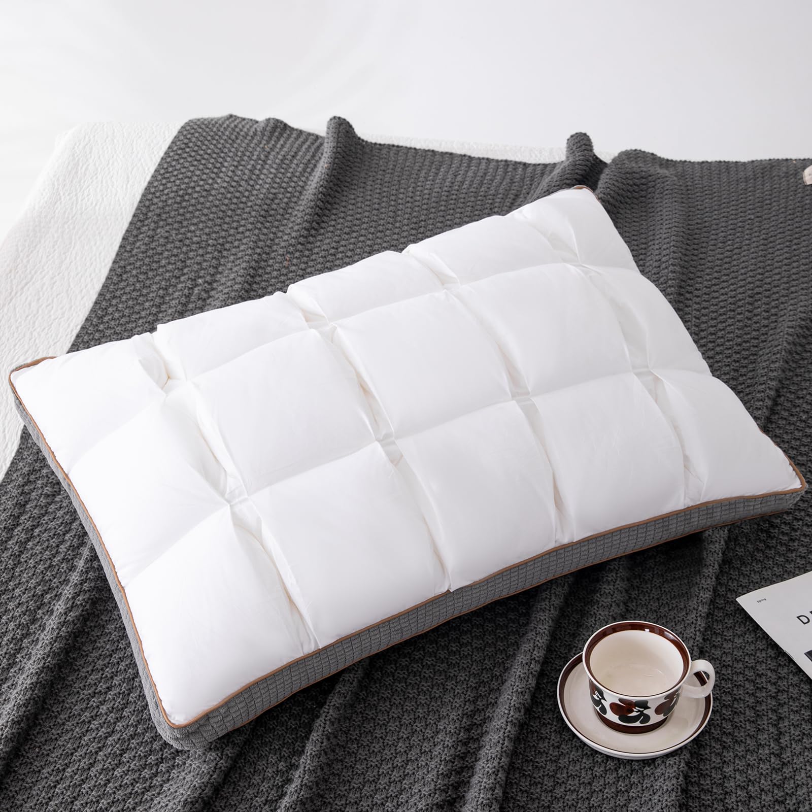 YOUR MOON Soft Pillow Queen for Sleeping, Super Soft Support Down Alternative Pillow, 100% Cotton Shell Luxury Comfy Fluffy Bed Pillows for Sleep(White)