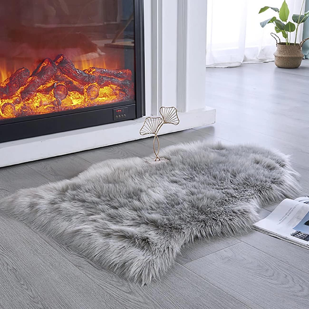 Faux Sheepskin Area Rug Long Hair Blanket Faux Fur Carpet for Living Room Skin Shaped Decorative Floor Mat Grey 2x3 feet