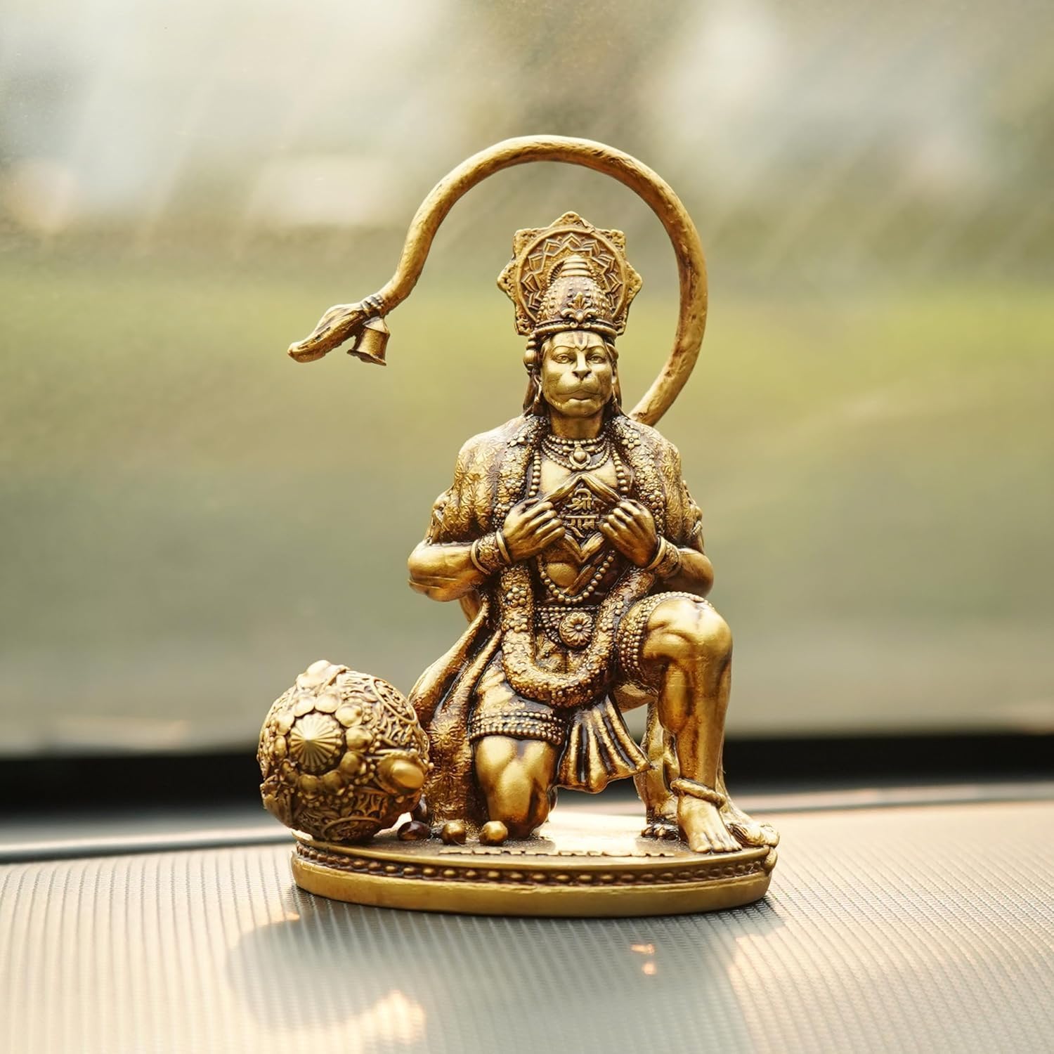 Mahabali Hanuman Statue for Car Dashboard, Diwali and Home Decor Ram Bhakt Bajrang Bali Idol Decorative Lord Hanuman Murti for Temple Spiritual Gifts for Men Women Friends Height 3.93 Inch