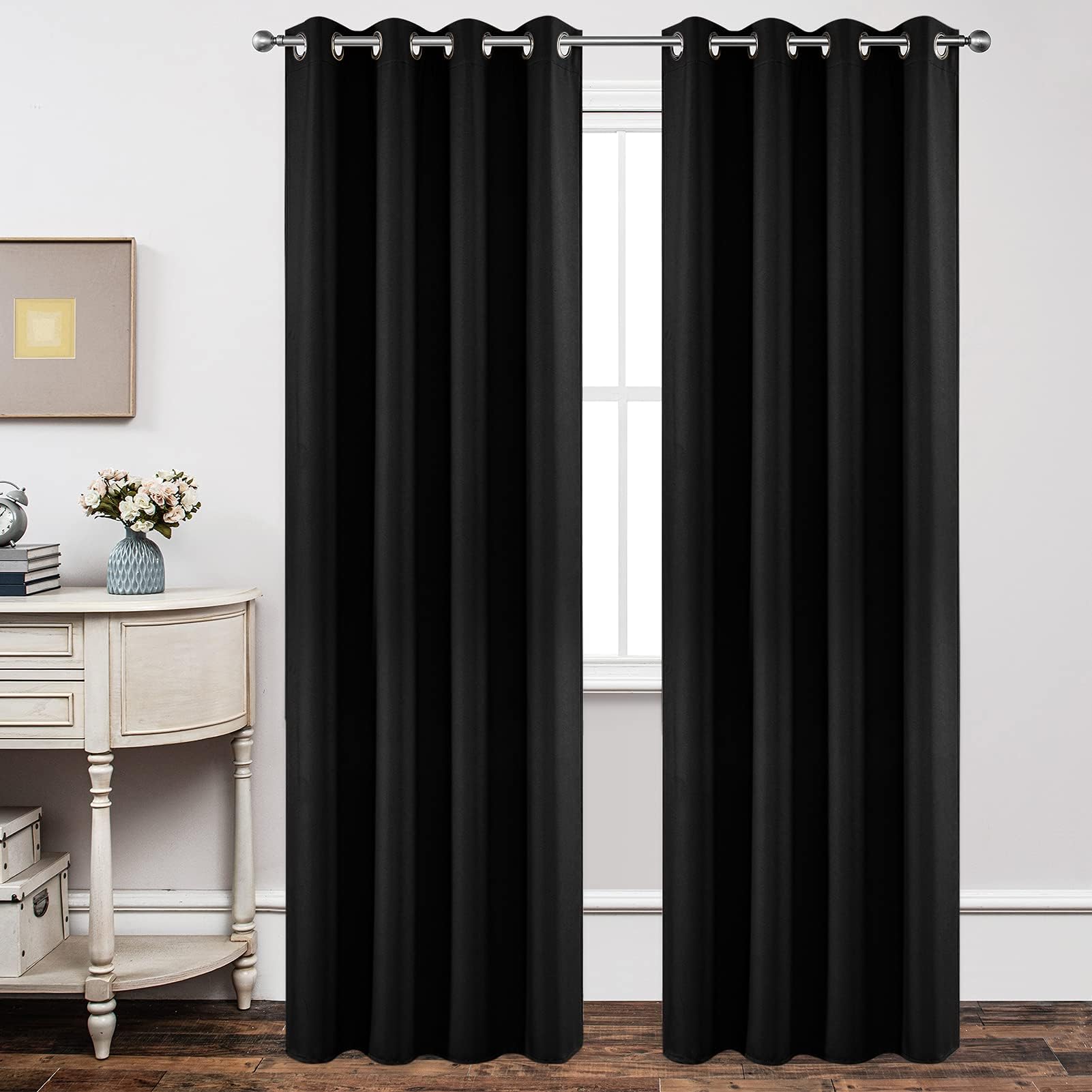 Joydeco Tende Oscuranti per Interni 2 Pezzi L 140 x A 245, Tende Termiche con Occhielli Nero per Soggiorno Moderne, Cameretta Bambini, Camera