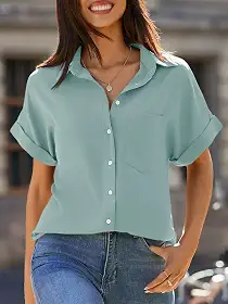Camisetas femininas de manga curta com gola V e botões e bolsos