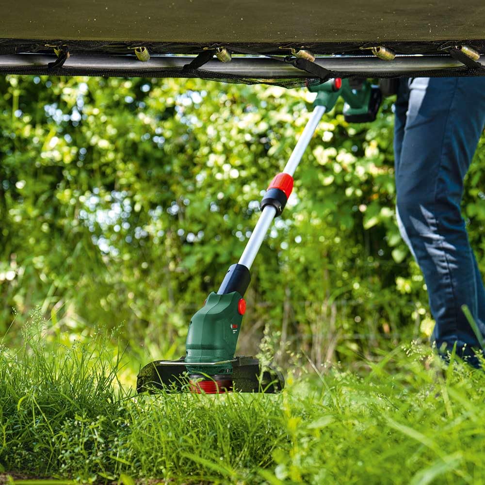 Bosch UNIVERSALGRASSCUT 18V-23-450 P4A 18v akumulatorowa podkaszarka do trawy 230 mm bez baterii