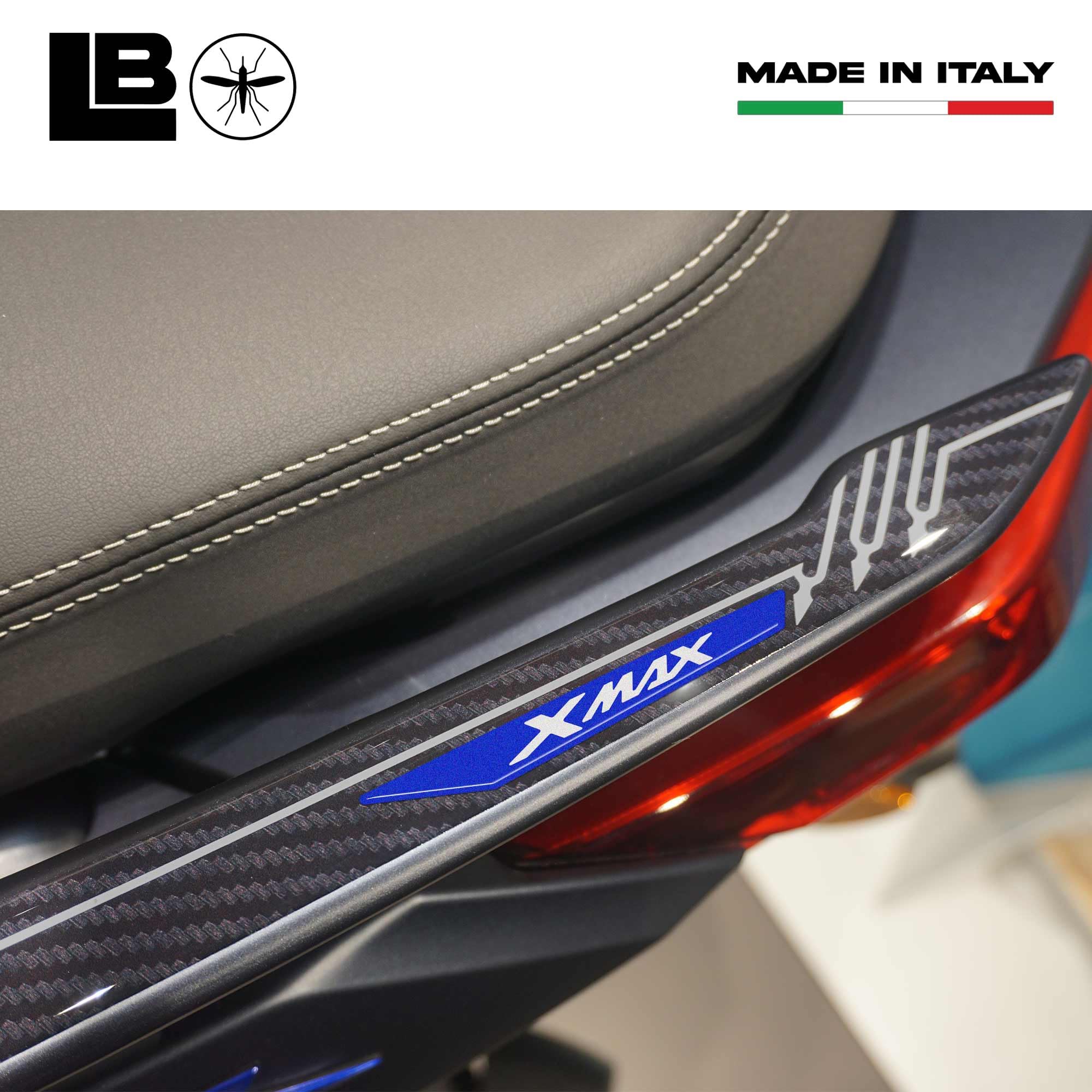 2 adesivi in resina gel 3D laterali pedana scooter compatibili Honda Forza 750