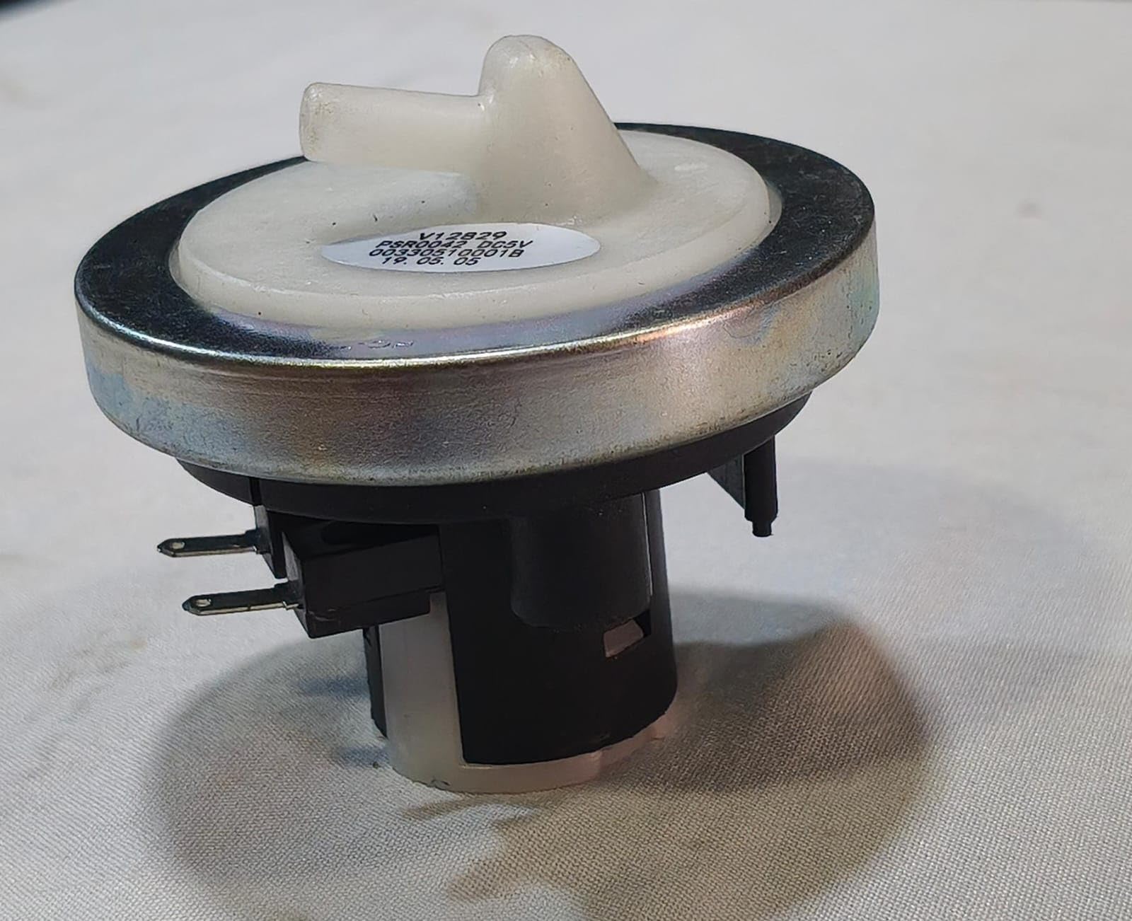 Washing Machine Water Level Pressure Sensor, 2 Pin Wire Connector, compatible with Haier
