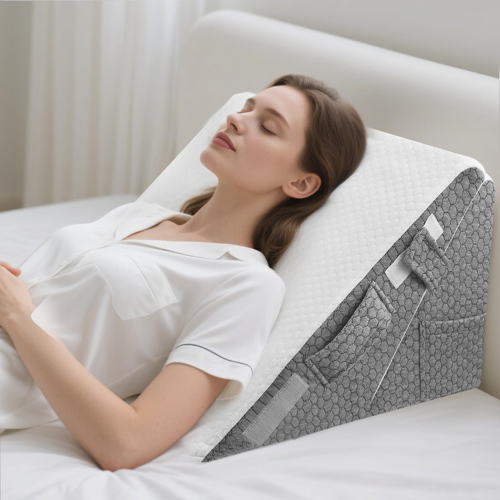 Coussin de Lecture, Coussin Triangulaire Réglable, Oreiller de Reflux Ergonomique avec Support Arrière, Coussin Incliné pour Lit et Canapé, 50 × 50 × 30 cm Blanc Gris