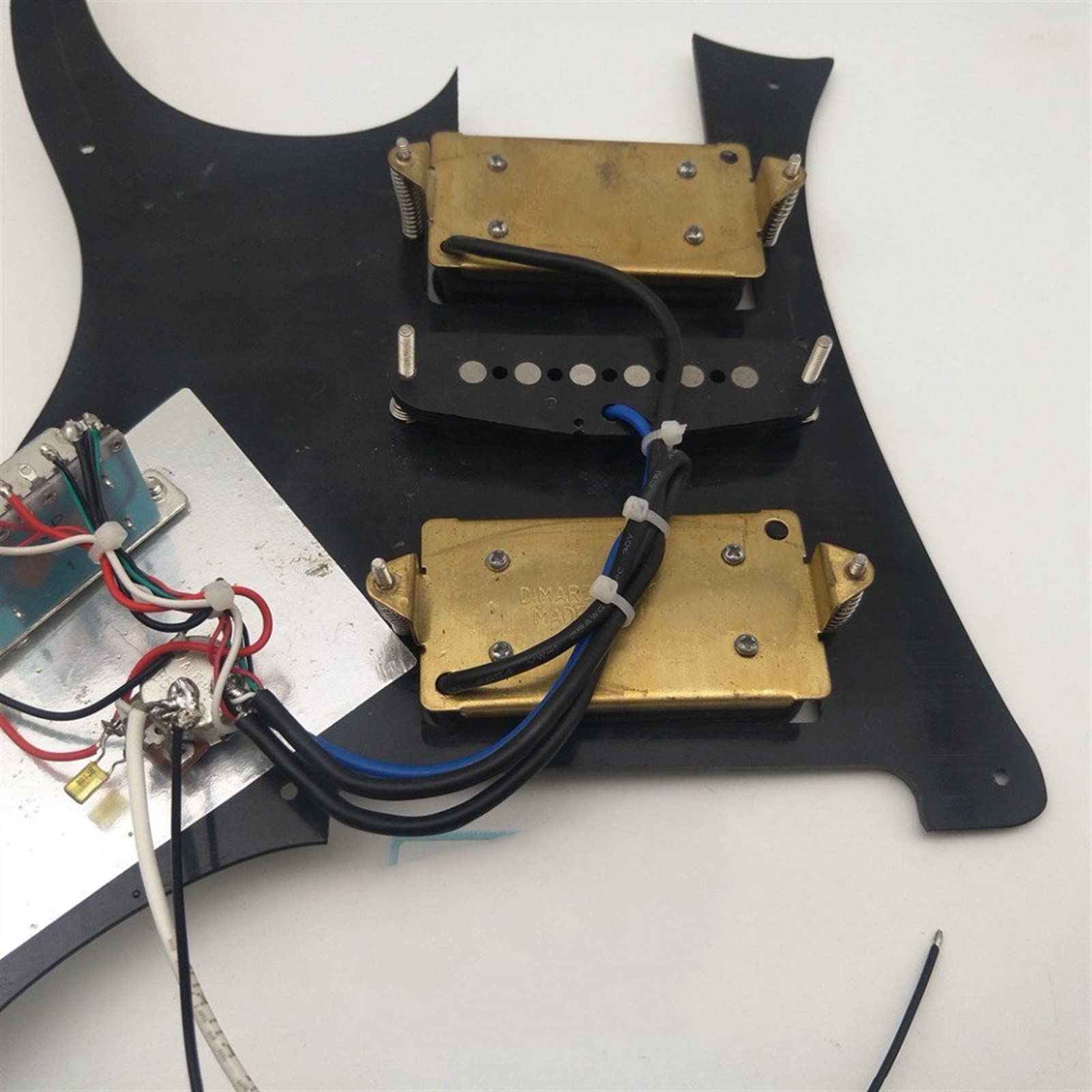 Pickguard per charra elettrica precablato caricato Pickup HH Pick Guard Pickup Parti per charra elettrica di ricambio 3 strati Nero Bianco  18