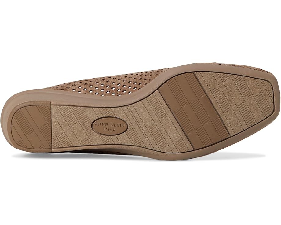 Anne Klein Winslet - Bottom View