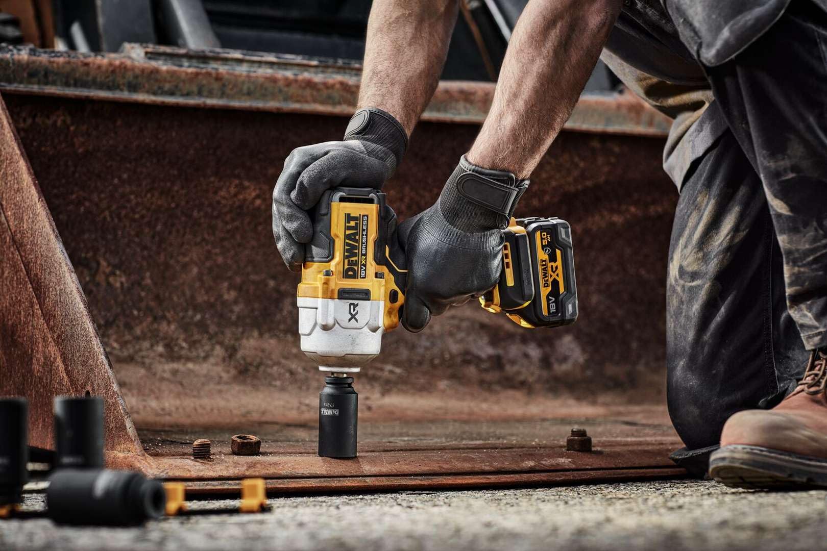 DeWALT DCF961N akumulatorowy klucz udarowy 1/2" 1626Nm 18V podstawowy korpus