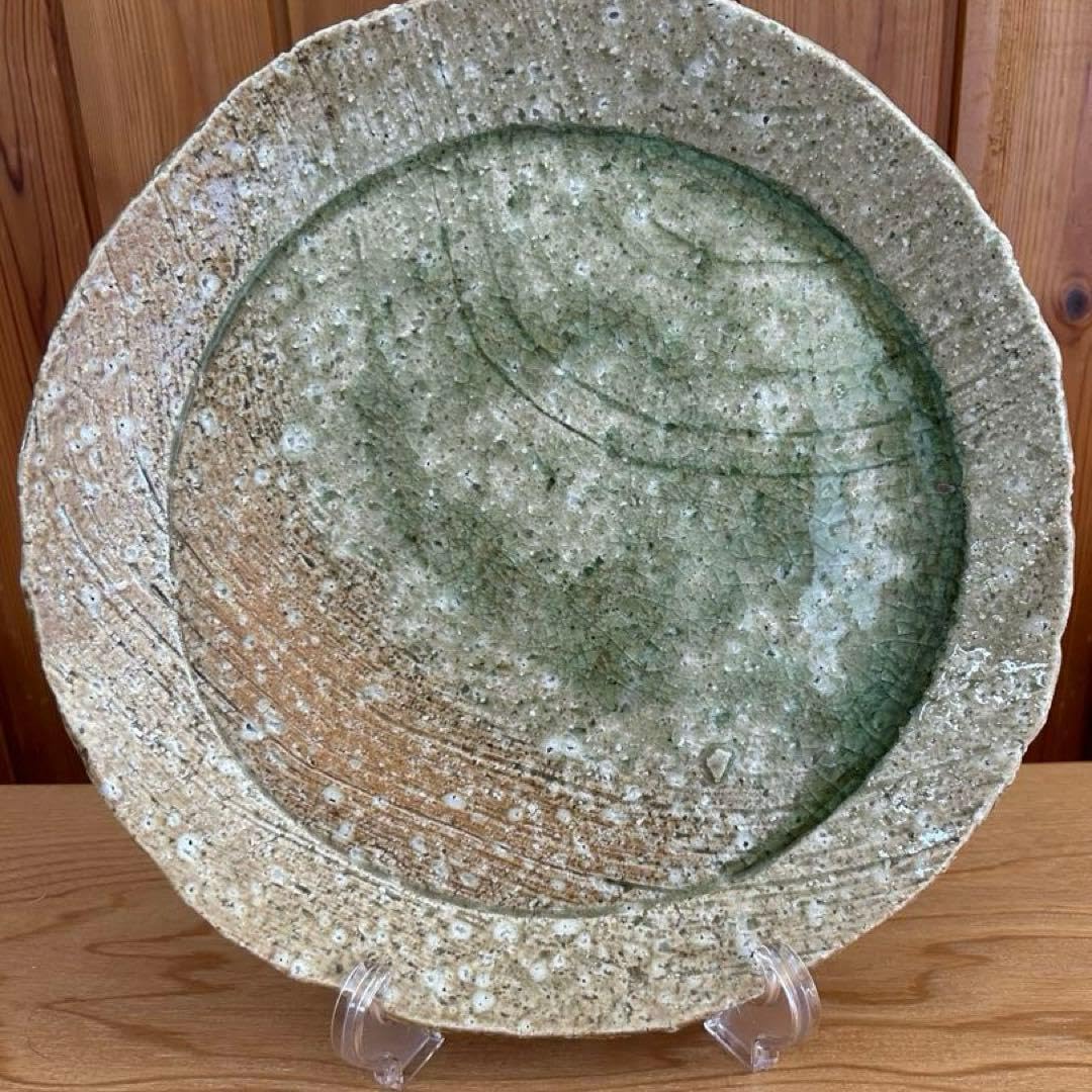 伊賀焼　灰釉　盛皿　大皿約26㎝　蓮 善隆 作家物 工芸品　25年以上前の作品 伊賀焼 灰釉 盛皿 大皿約26㎝ 蓮 善隆 作家物 工芸品