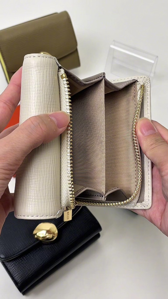 えくりゅ☺︎ らんどせる屋さん / エクル