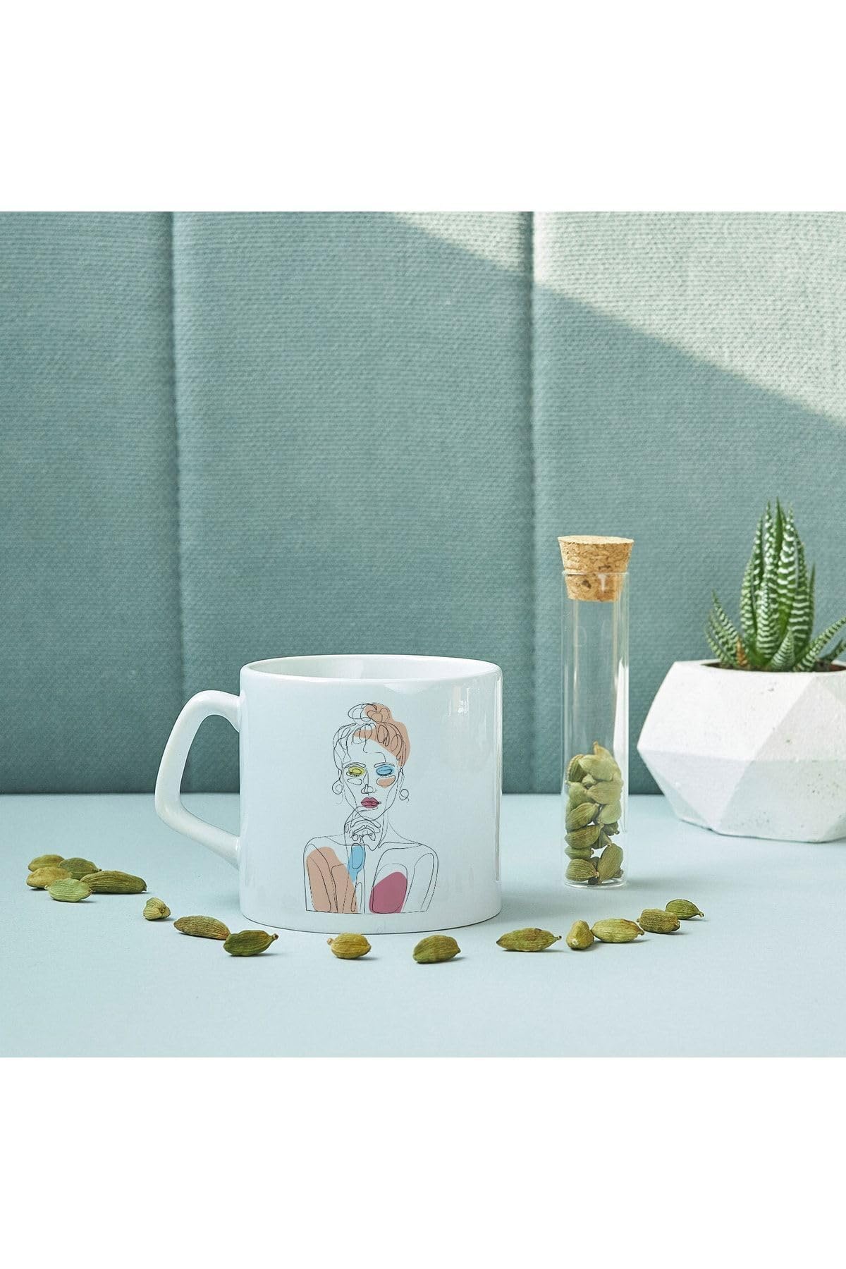 Hediyesepeti Line Art Düşünen Kız Tasarımlı Porselen Kupa Bardak 7,5 Cm Yüksekliğine Ve 8 Cm Çapına