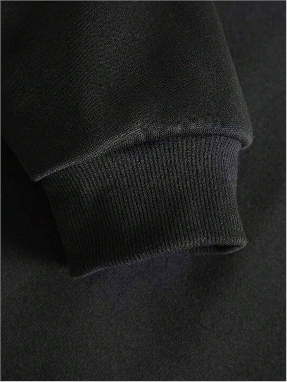 WDIRARA Men's Graphic Hoodie Long Sleeve Hooded Sweatshirts Pullover Tops Streetwear - Image 4