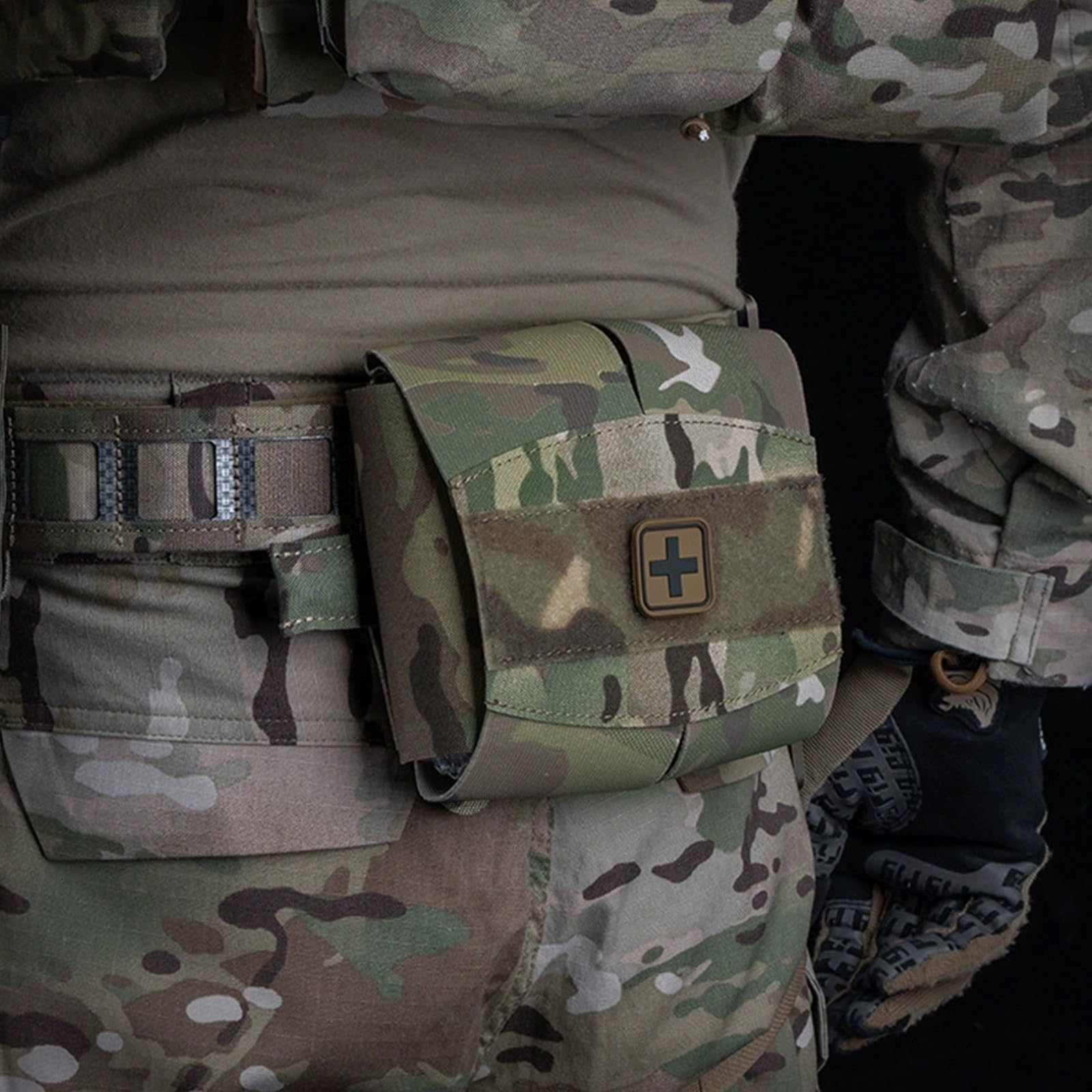 Trousse de Premiers Secours Grand Format, Kit Médical EDC, Pochette Tactique IFAK, pour Ceinture Molle, Sac Banane Équipement pour Airsoft Chasse et Randonnée.