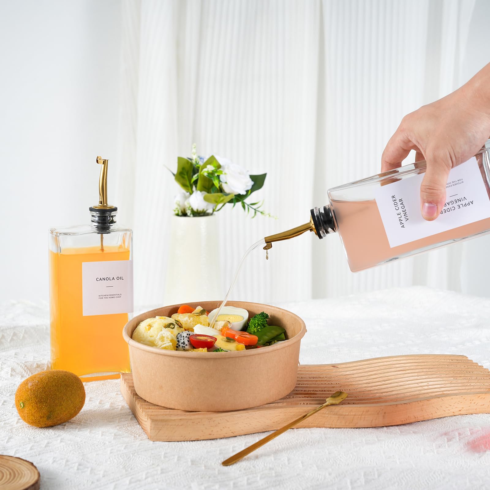 Hniuyun Lot de 4 bouteilles d'huile pour cuisine, 500 ml, distributeur d'huile d'olive, de vinaigre et de sirop de café avec bec anti-goutte, étiquettes étanches et entonnoir en silicone, doré