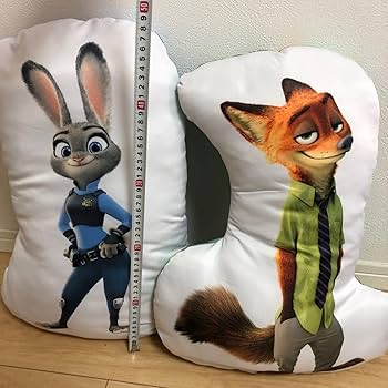 Amazon.co.jp: ズートピア クッション 2個セット ダイカット