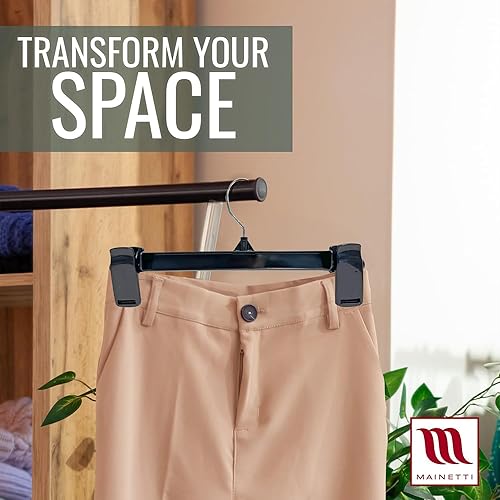 Miniatura 6 de Mainetti 6012 perchas de plástico negro reciclado, paquete de 50 con gancho de metal giratorio y plástico resistente, ideal para pantalones, faldas,