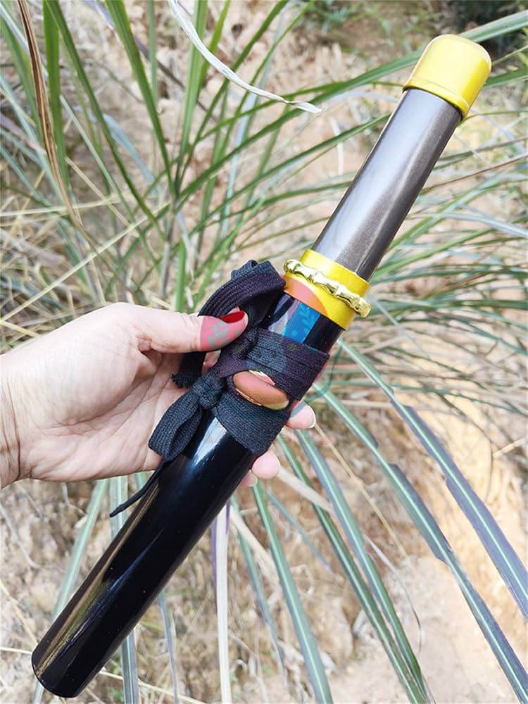 Amazon.co.jp: 【Sanjucos】木製刀 謙信景光 黒紐 短刀 模造刀