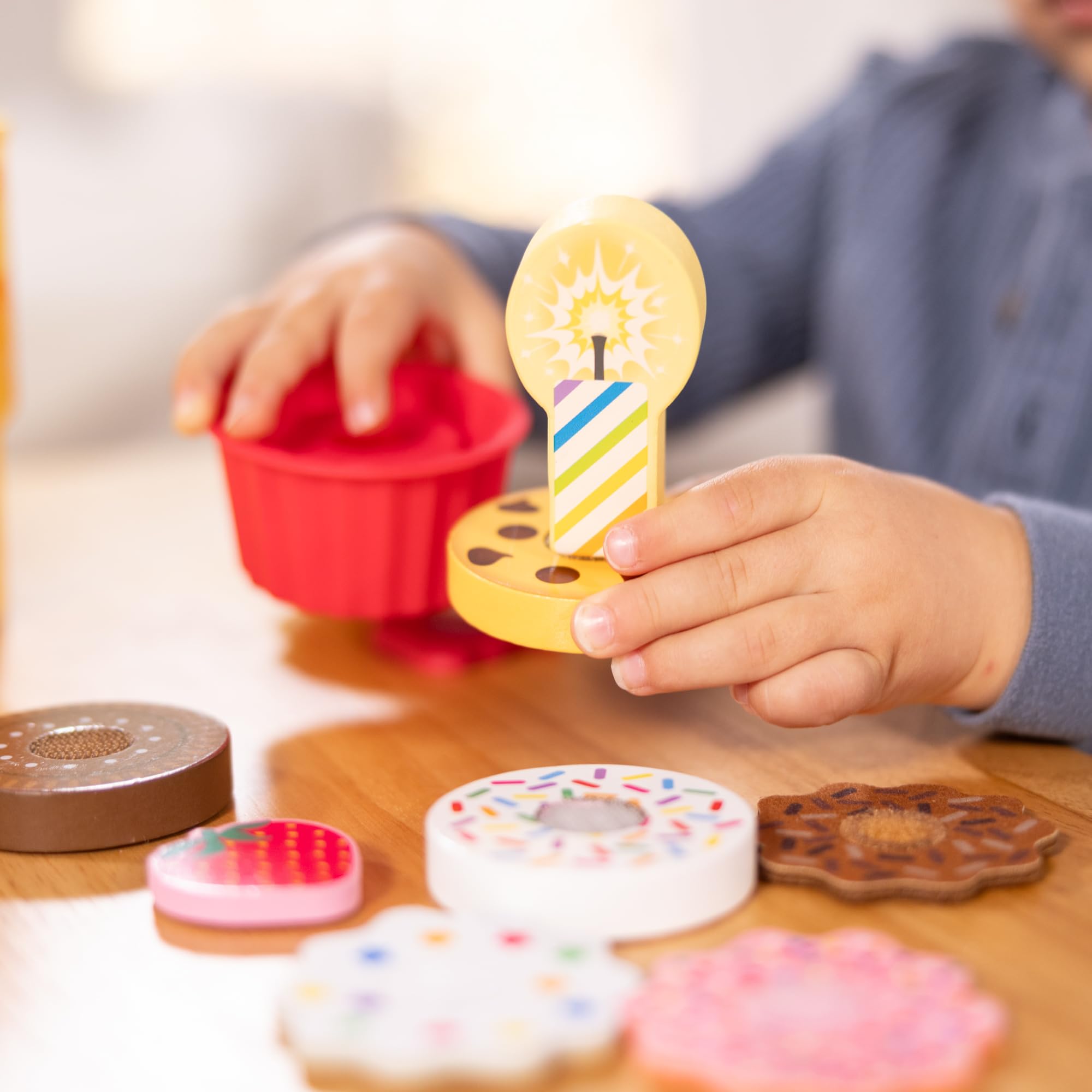 Melissa & Doug Play to Go - Paquete de 2: Pastel y Galletas y Helado, Juguetes de Viaje para niños y niñas de 3 años en adelante