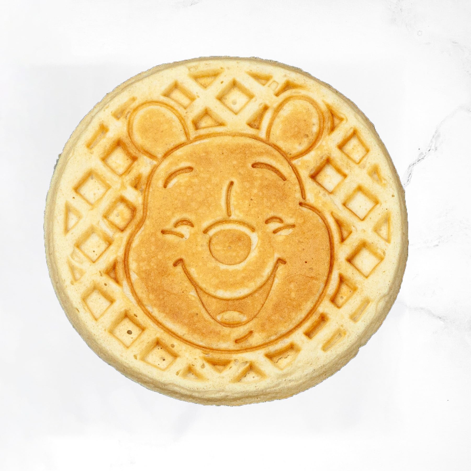 Uncanny Brands Disney Winnie the Pooh Waffle Maker – Tu oso de miel favorito en tus gofres