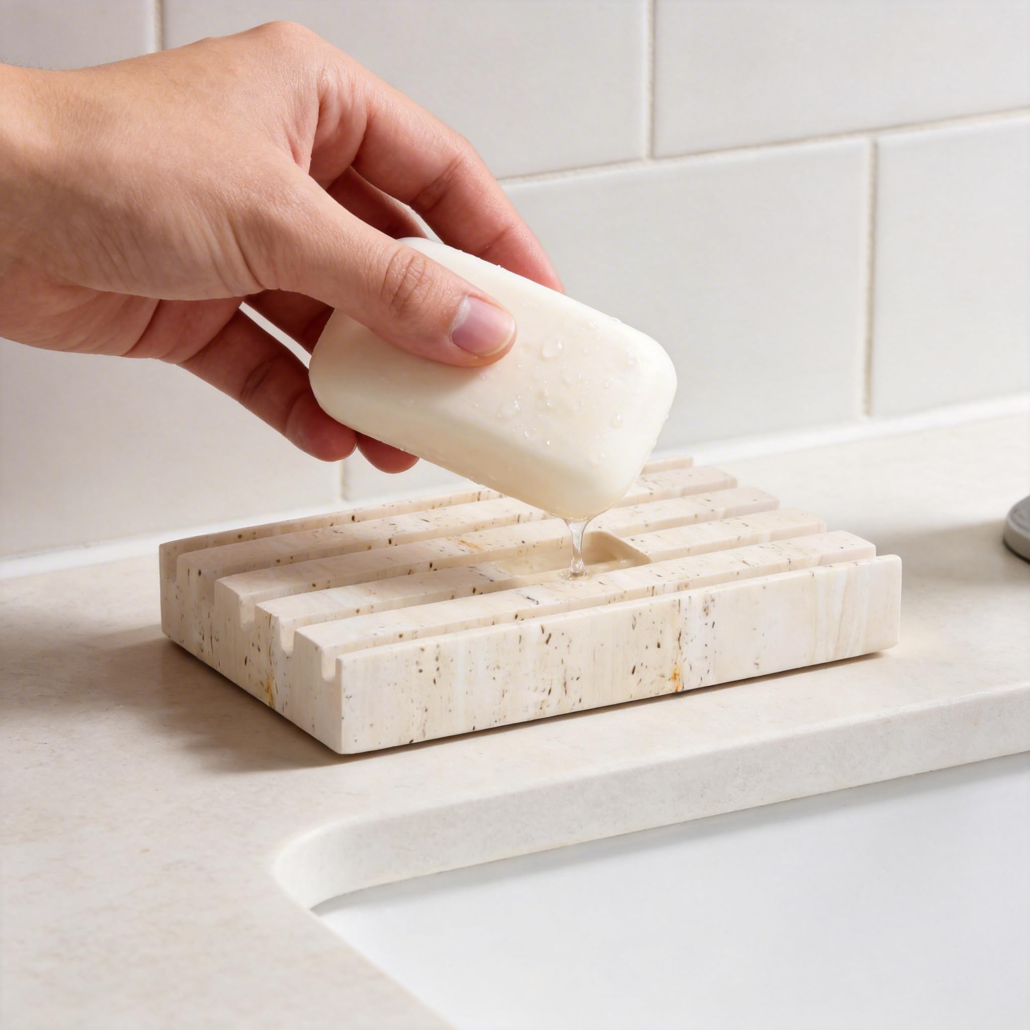 Jabonera beige, soporte para jabón de travertino natural, soporte para jabón de baño, plato de esponja con diseño autodrenante, adecuado para ducha, tocador, cocina, fregadero.