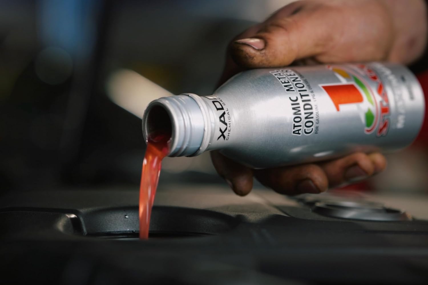 XADO Engine Oil Additive/Protection For Motor/Additive For Wear Protection & Rebuilding Of Worn Metal Surfaces/Metal Conditioner With Revitalizant 1 Stage Maximum (Up To 5qt Of Oil Capacity)
