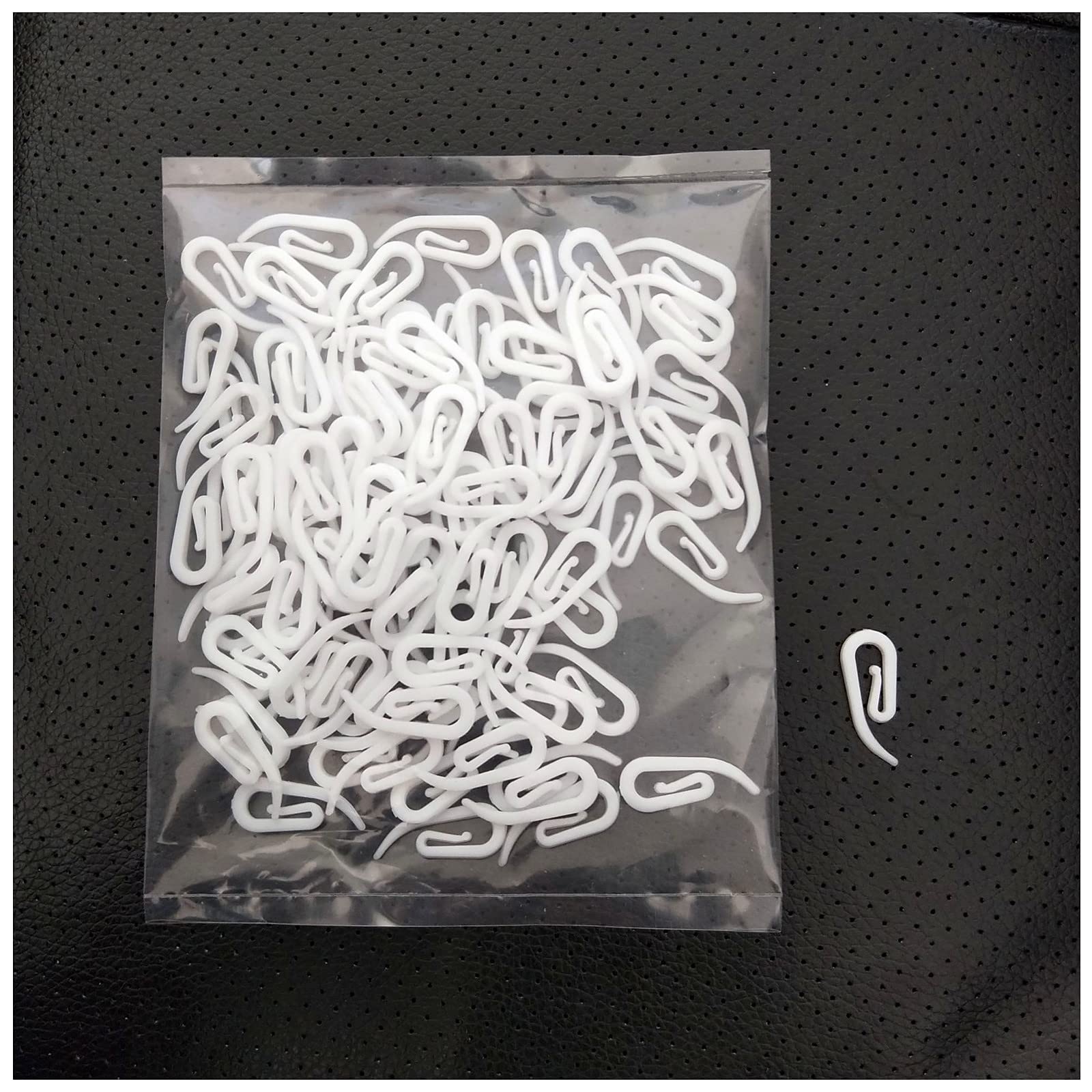 100 PACK White Plastic Curtain Hooks,Curtain Hooks White Curtain Header Tape Drapery Hooks for Door Curtain, Window Curtain,2.8x1.2 cm