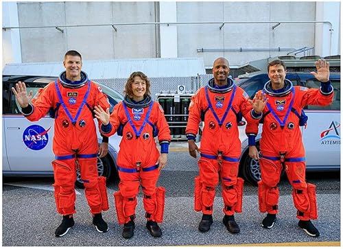 Miniatura 1 de Rompecabezas multicolor de 1000 piezas - Astronautas Artemis II completan el día de lanzamiento en seco para la misión lunar