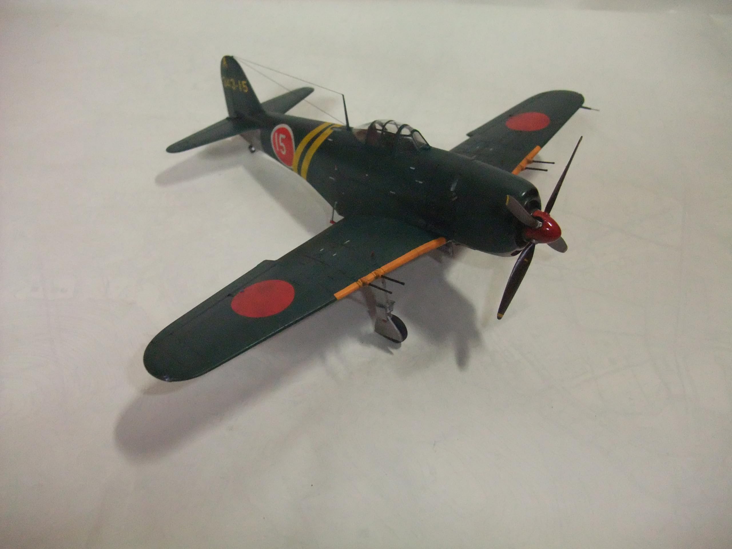 Amazon | 完成品 紫電改 日本海軍戦闘機 サイズ48分の1