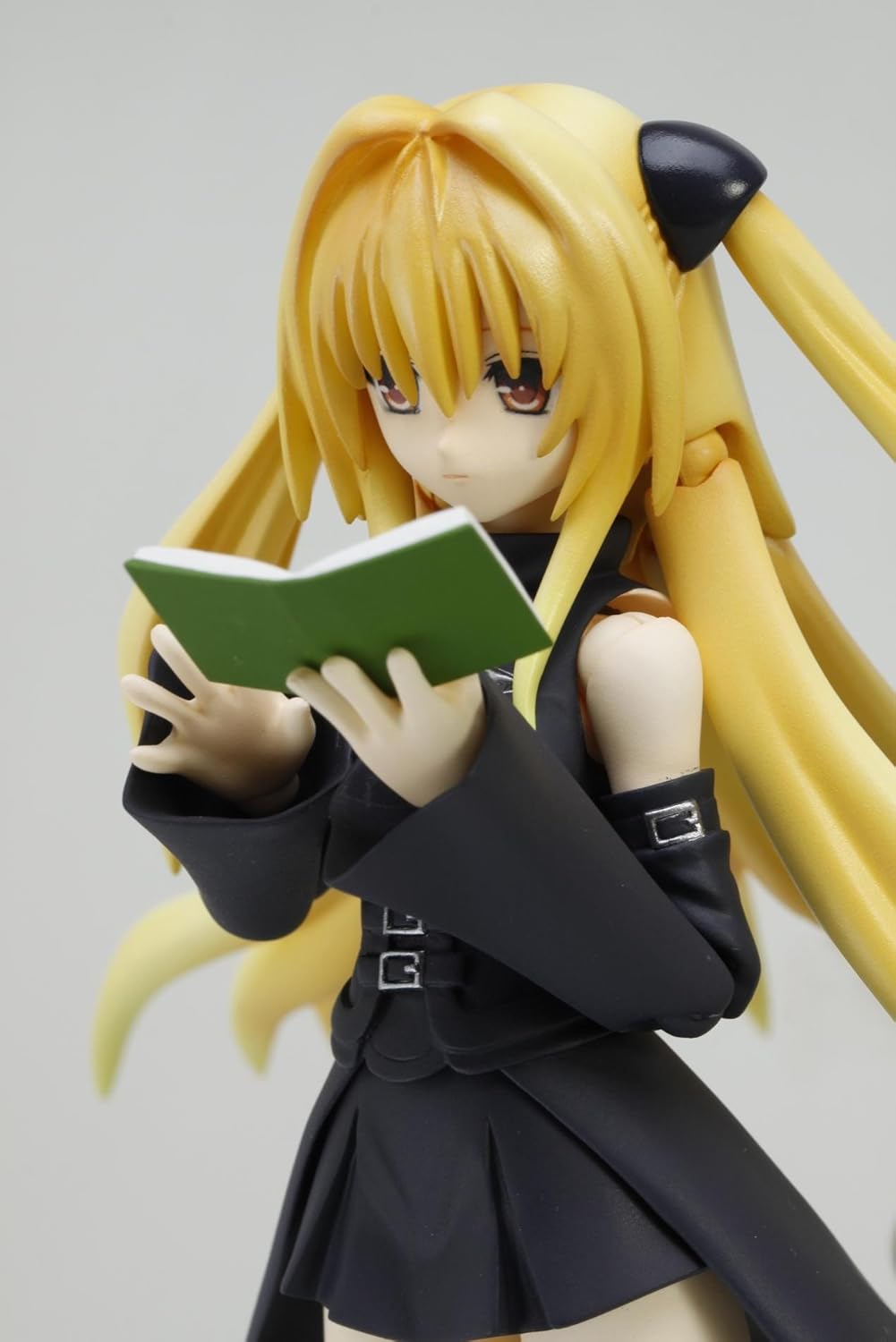Amazon S H フィギュアーツ 金色の闇 フィギュア ドール 通販