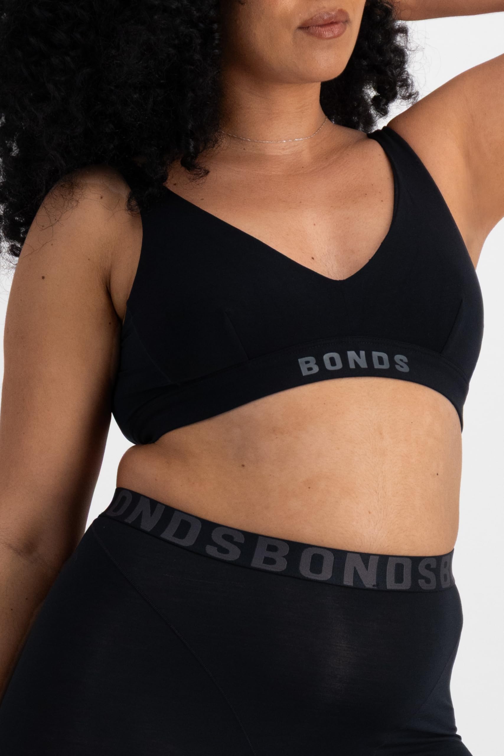 Bonds Womens Anti-Chafing Bralette Bra, Chafe Off Bralette, Viscose/Bamboo Moisture-Wicking Plunge Bra for Women: X-Large Black