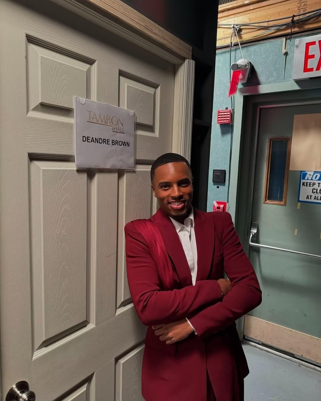 Elegant Men's 2 Pieces Suits with Belt Peak Lapel Blazer Pants Prom Tuxedos Single Breasted Jacket Trousers for Party