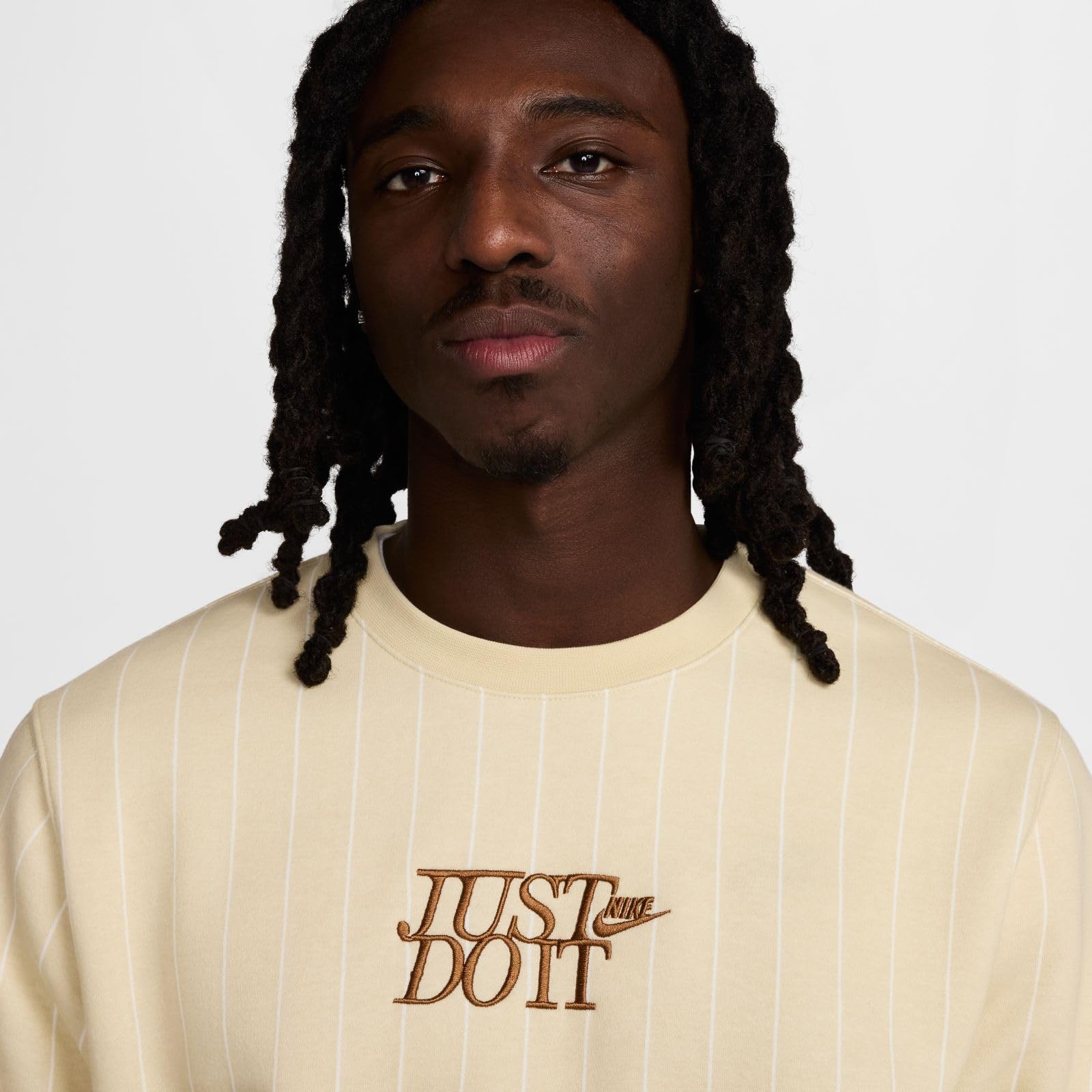 NIKE Men's Club Sweatshirt