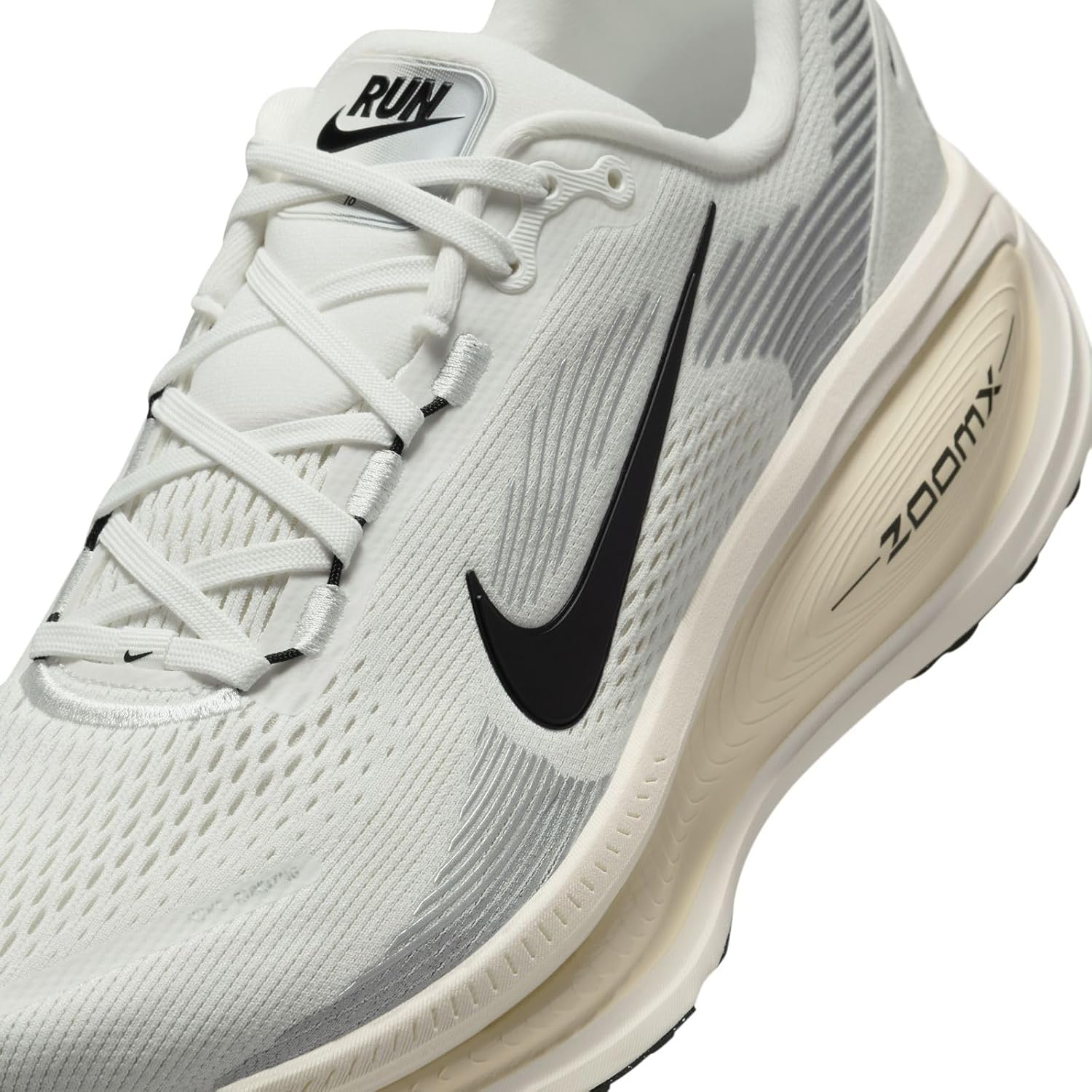 Nike Men's Vomero 18 Road Running Shoe