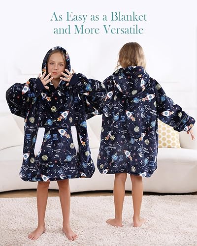 Miniatura 4 de Topblan Manta con capucha para niños, niñas, niños y adolescentes, manta de franela y sherpa de gran tamaño con bolsillo y mangas en la capucha,