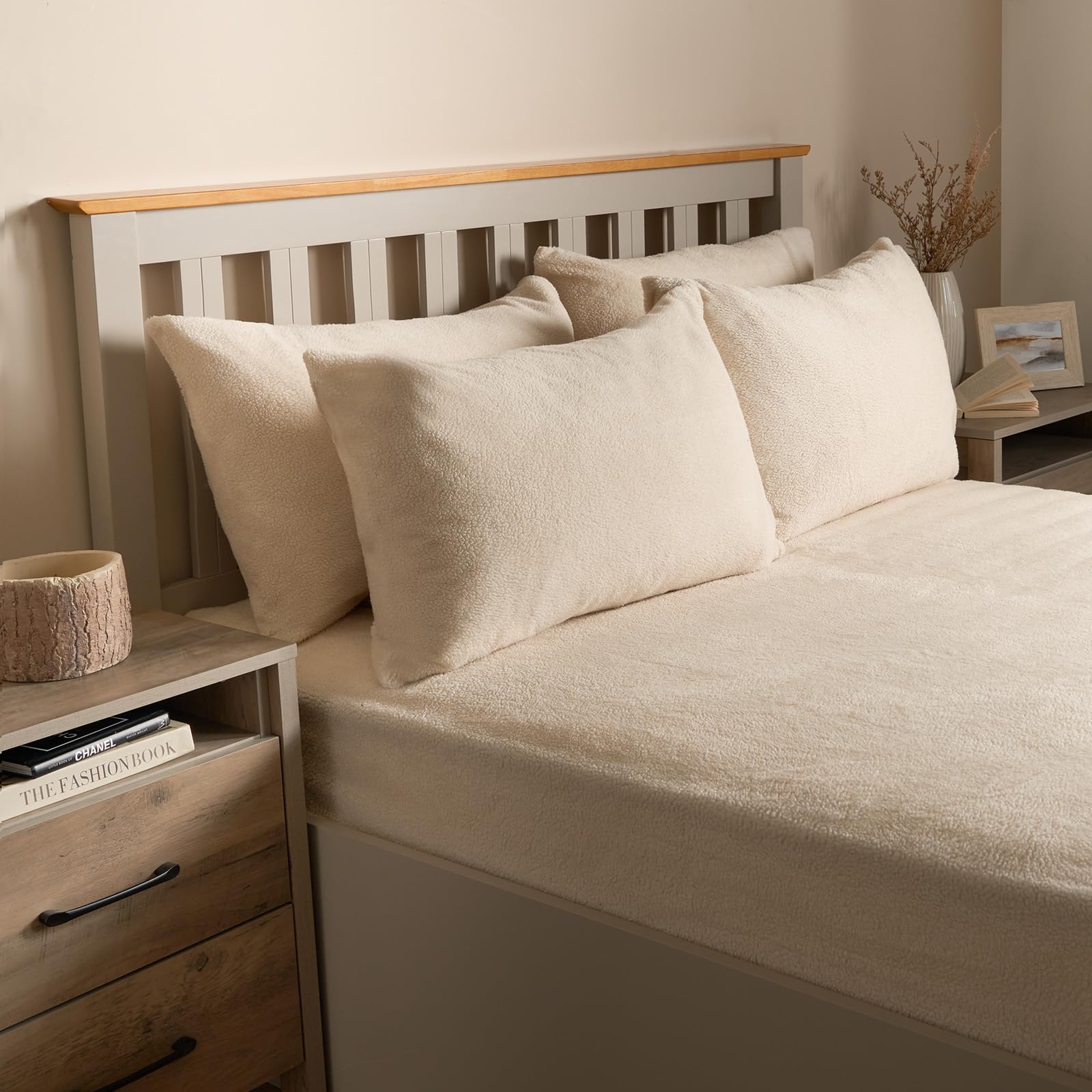 OHS Cream White Pillow Cases 4 Pack Teddy Fleece, Thermal Pillowcases Luxury Pillow Cover Fluffy Pillowcases Side Sleeper Warm Cosy Soft Teddy Fleece Hotel Quality