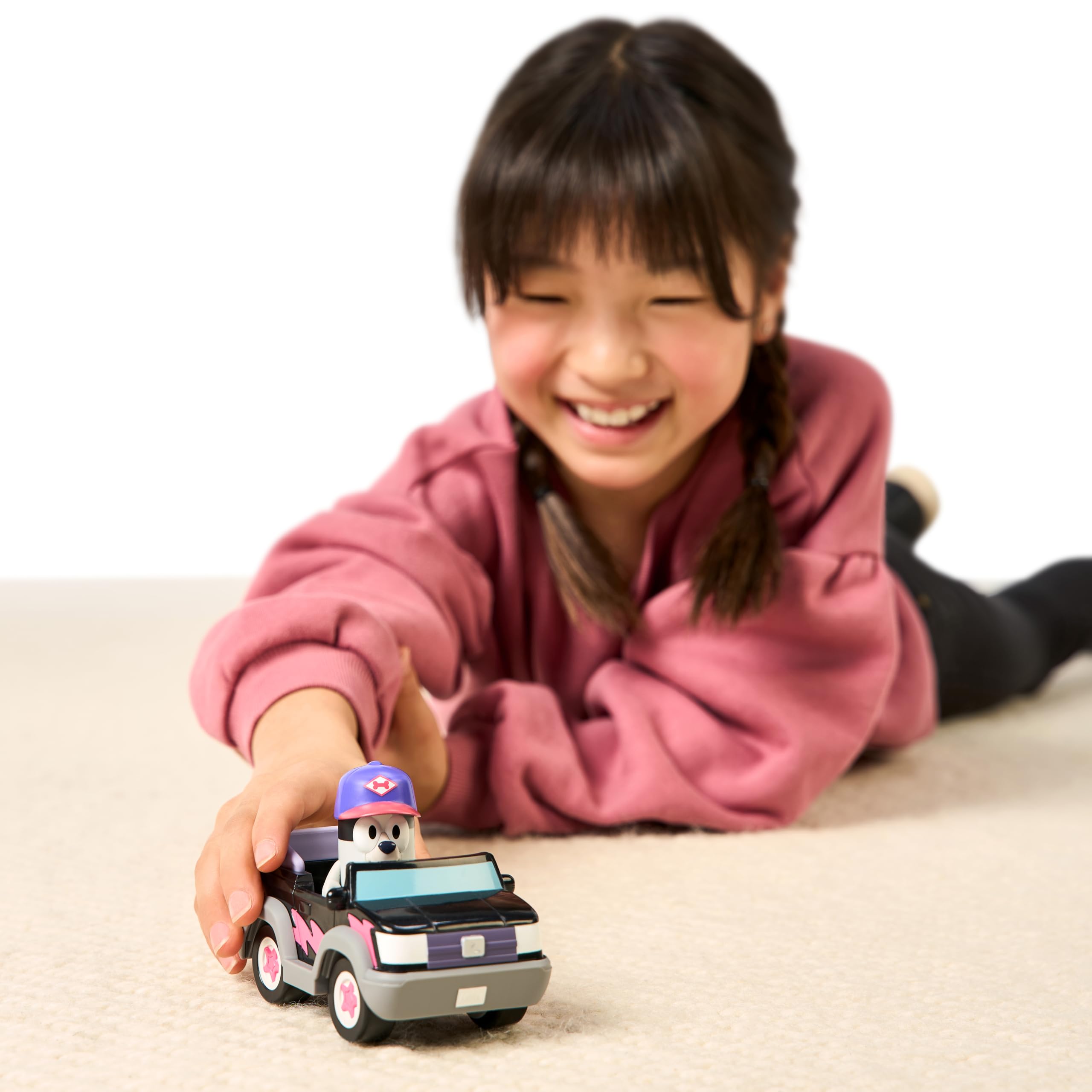Bluey Hit The Road And Her Friends In This Cute Little Vehicle! Ride Along In Pizza Girls Car with Muffin - Image 2