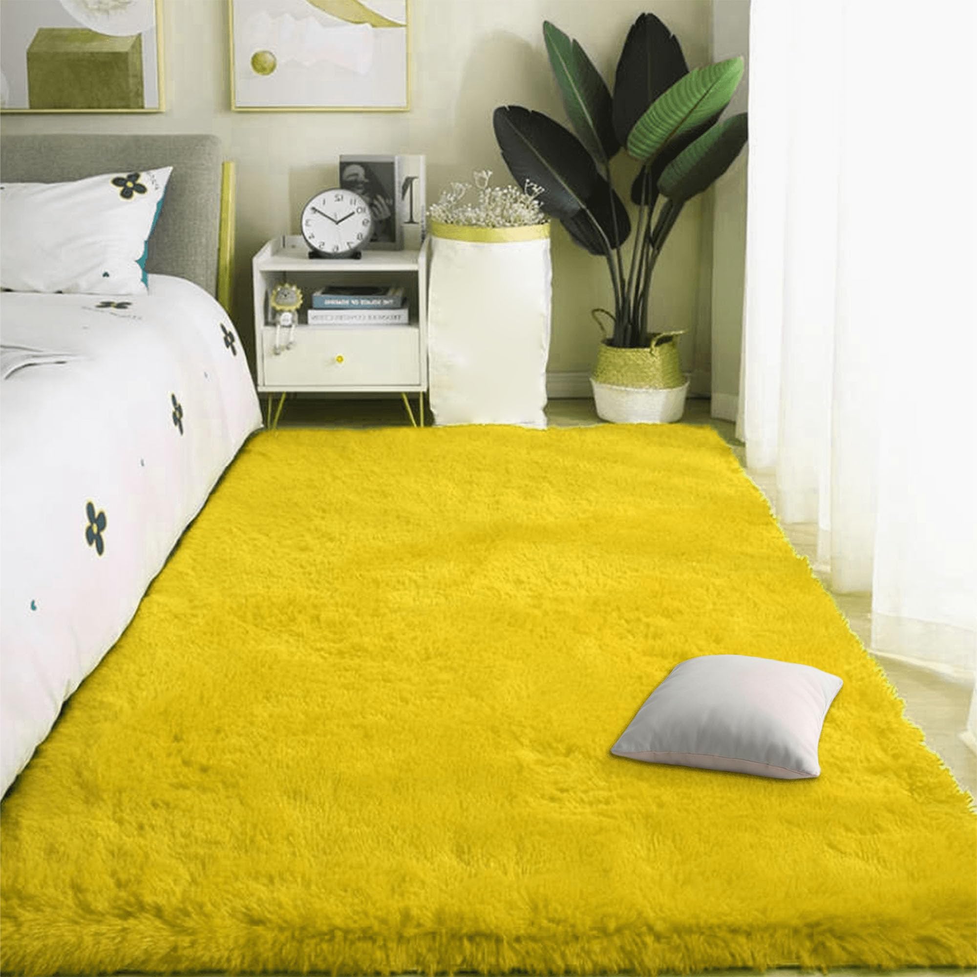 Grand tapis de salon 340 x 370 cm en fausse fourrure jaune douce