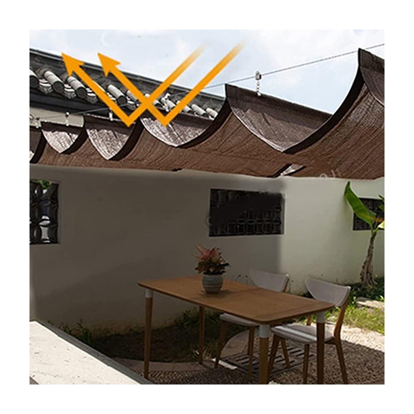 Voile d'ombrage rétractable contre la chaleur sous pergola en tissu épais