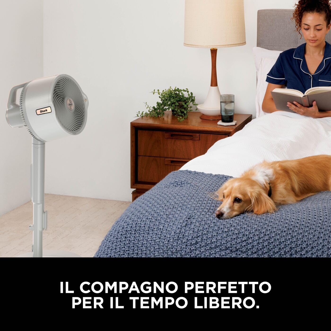 Shark FlexBreeze Pro Mist Ventilatore per Interni ed Esterni senza Filo con Nebulizzatore, Portatile, Raggio 20 m, a Piantana o da Tavolo, 5 Velocità, Silenzioso, Telecomando, Tortora FA300WHEU