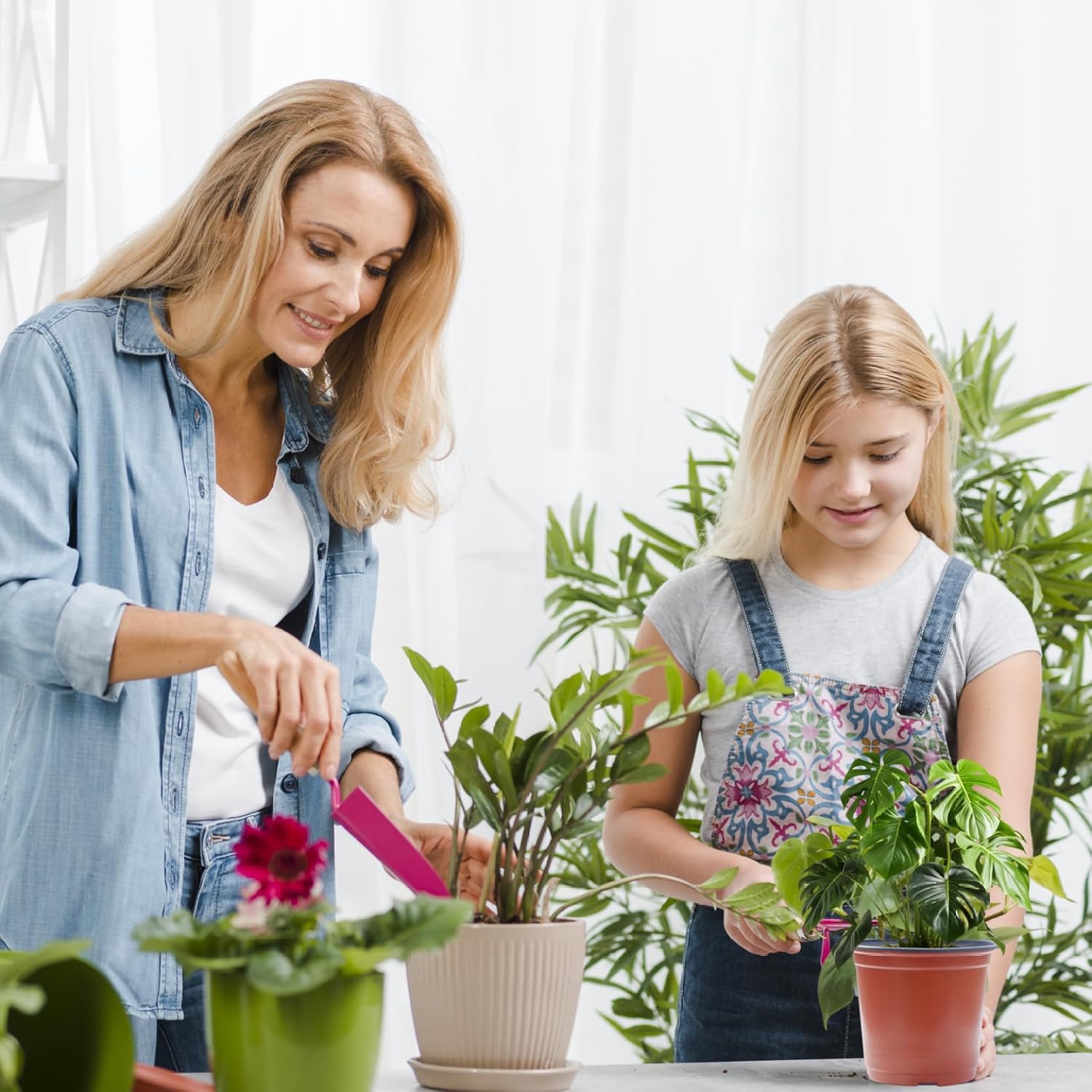 Nursery Pots for Plants, 7 Inch Nursery Pots with Drainage Stackable Plastic Plant Pot 100PCS for Indoor Outdoor Garden Succulents Cutting Transplanting Planter..