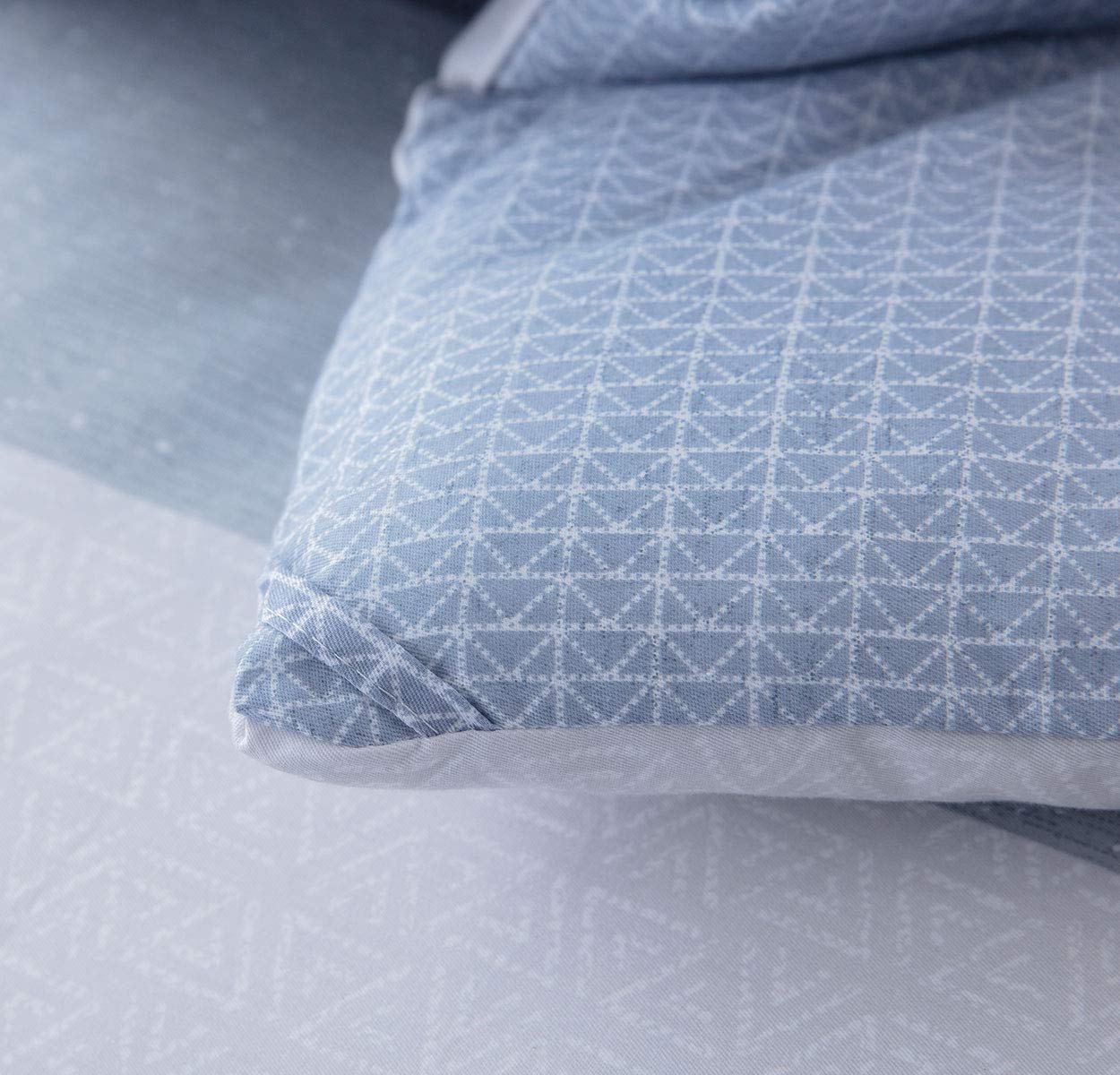 SLEEPBELLA Bettdecke für King-Size, Fadenzahl 600, Baumwolle, Babyblau und Marineblau, gestreift, Patchwork, wendbares Muster, wendbar, blau, 3-teilig (Kingsize, Blaues Patchwork)