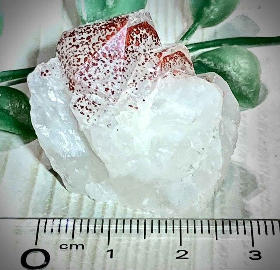 ストロベリーファントムクォーツ大きめファイヤークォーツ苺水晶原石①